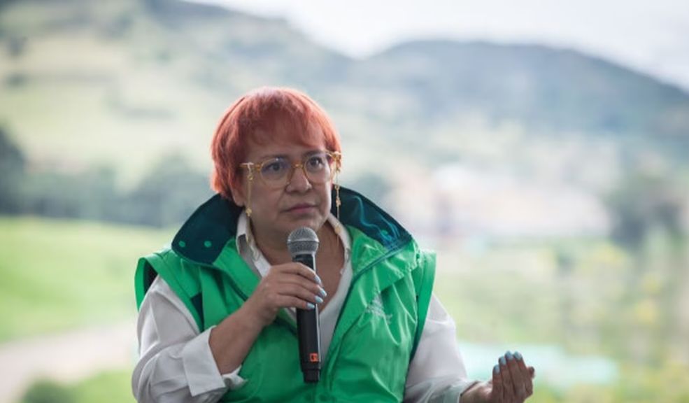A responder: Fiscalía imputará a exdirectora de la UAESP de Bogotá La Fiscalía ya radicó la solicitud de audiencia de imputación contra la exdirectora de la Unidad Administrativa Especial de Servicios Públicos de Bogotá (UAESP), Luz Amanda Camacho Sánchez.