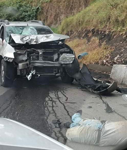 ¡Infame! Conductor atropelló y mató a motero y huyó del lugar En las últimas hora se presentó un terrible accidente de tránsito en la vía que conduce al Salto del Tequendama.