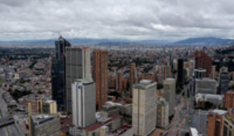 Gracias al comercio la economía en Bogotá creció en el último trimestre La economía en Bogotá tuvo un incremento en el último trimestre gracias al comercio.