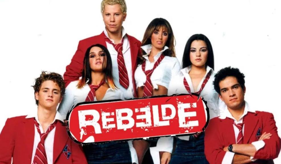 Rebelde regresa a la TV colombiana ¿Dónde la podrá ver? Rebelde es una telenovela juvenil mexicana, producida por Pedro Damián para Televisa, que fue transmitida entre los años 2004 y 2006.