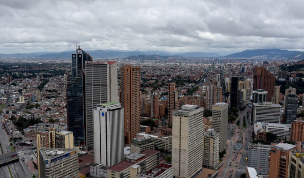 La nueva estrategia para promover la zona histórica de Bogotá La estrategia ‘Bogotá sabe a centro’, lanzada por la Secretaría Distrital de Cultura, Recreación y Deporte junto con entidades públicas y privadas busca fortalecer y posicionar el centro de la capital.