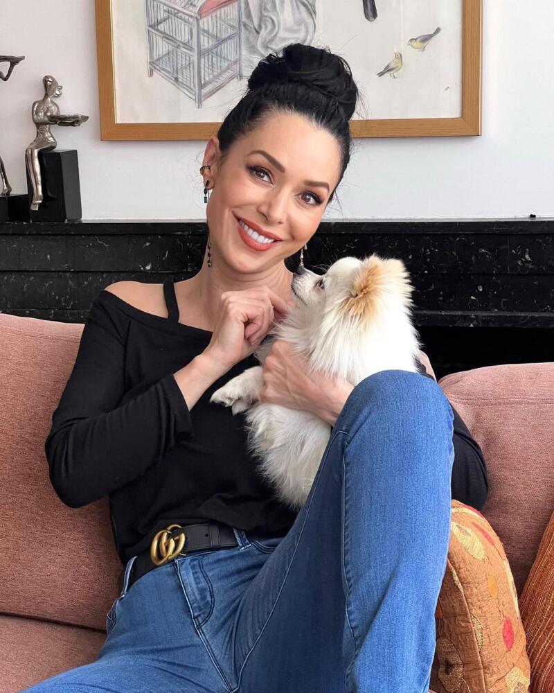 Presentadora colombiana fue diagnosticada con cáncer de piel La bella presentadora Vanessa Navarro, a través de su cuenta de Instagram, en un emotivo mensaje reveló que padece cáncer de piel.