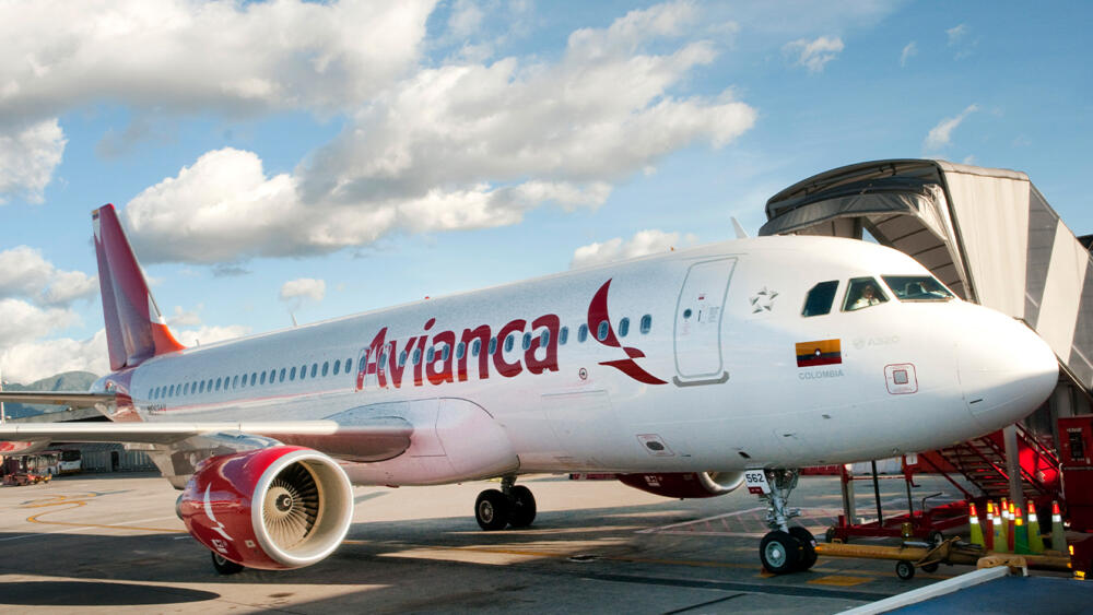 Avianca amplió hasta el 28 de abril protección a viajeros de Ultra y Viva Air La aerolínea Avianca le confirmó a los viajeros de Ultra y Viva Air afectados que seguirá cobijando a los usuarios afectados por los más recientes anuncios hasta el próximo viernes 28 de abril.
