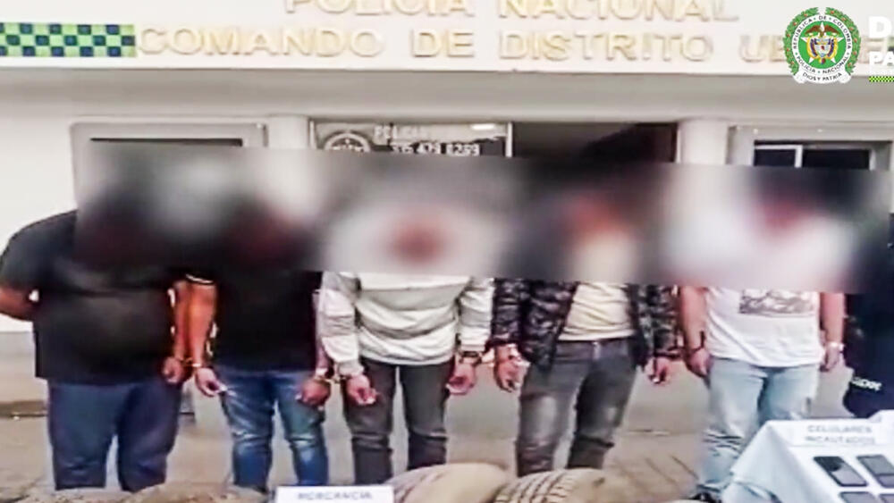 Capturaron a 'Los Magnificos', famosa banda de autopartes de Cundinamarca En las últimas horas, la Policía de Cundinamarca dio a conocer la captura de 'Los Magníficos', una banda criminal que se dedicaba al robo de autopartes en Cundinamarca.