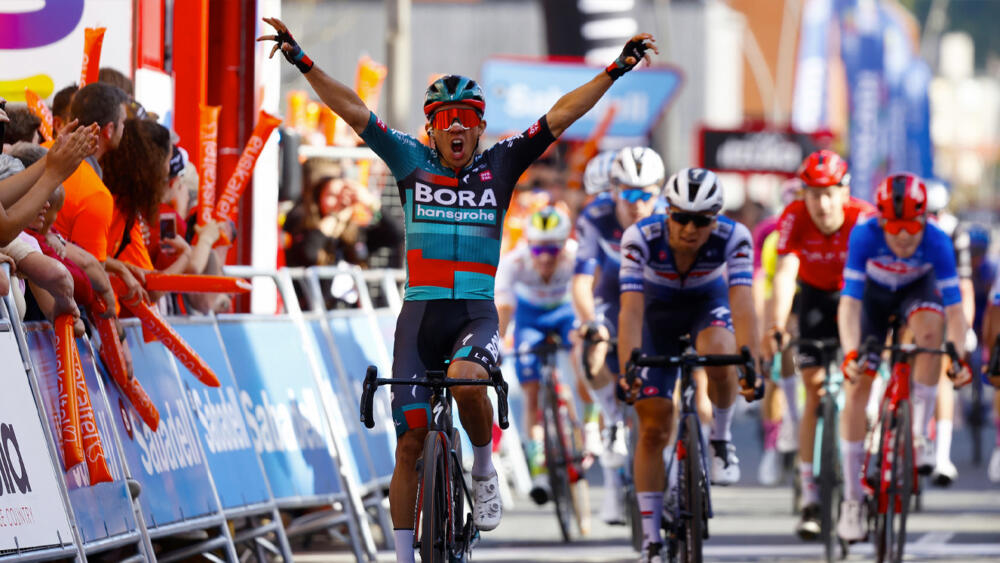 EN VIDEO: Así fue el triunfo de Sergio Higuita en la quinta etapa de la Vuelta al País Vasco Sergio Higuita ganó la quinta etapa de la Vuelta al País Vasco en una jornada donde se lucieron los demás colombianos que también participan en la competencia.