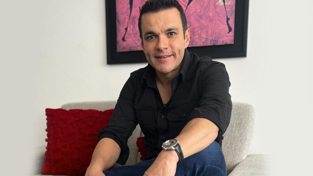 Juan Diego Alvira volverá a la TV Juan Diego Alvira regresa al mundo de la televisión después de varios meses alejado de los medios de comunicación.