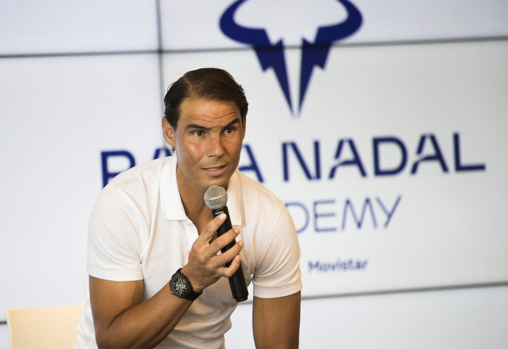 El Rafael Nadal confirmó su retiro de las canchas El tenista español Rafa Nadal confirmó que se va a tomar un "punto y aparte" en su carrera deportiva, por lo que no acudirá tampoco a Roland Garros, segundo 'Grand Slam' de la temporada y donde tenía que defender título, y que su intención es que el 2024 sea su "último año".