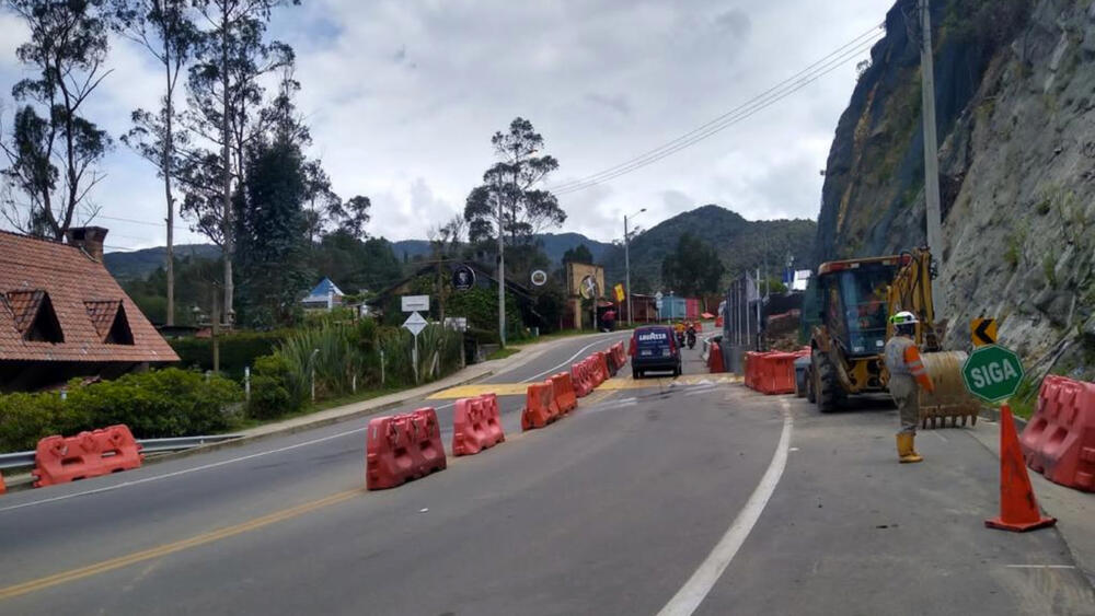 ¡Pilas! Vía Bogotá- La Calera permanecerá cerrada Vía Bogotá- La Calera estará cerrada por tres días.