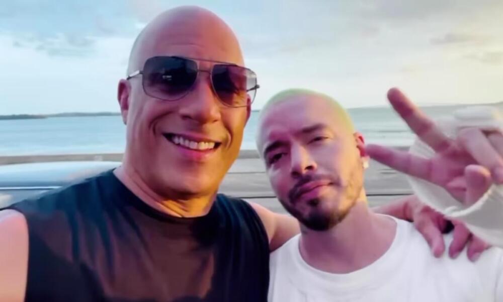 J Balvin estrena “Toretto”, canción de la película ‘Rápidos y Furiosos X’ El cantante paisa J Balvin hace su regreso a la escena musical con el lanzamiento de uno de los temas de la banda sonora de ‘Rápidos y Furiosos X’ protagonizada por Vin Diesel.