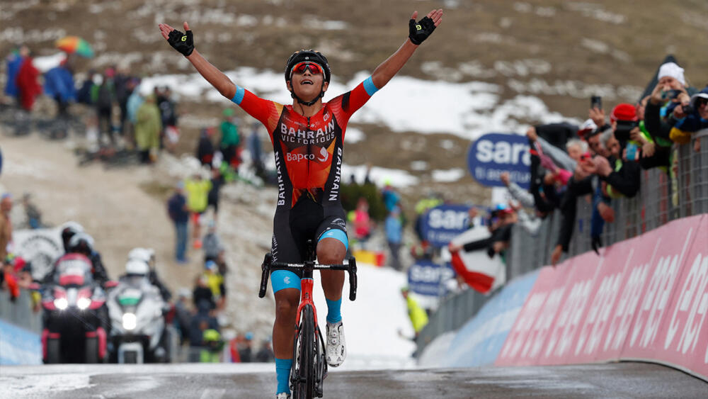 ¡Gigante! Santiago Buitrago ganó la etapa reina del Giro de Italia Santiago Buitrago ganó la etapa reina del Giro de Italia.