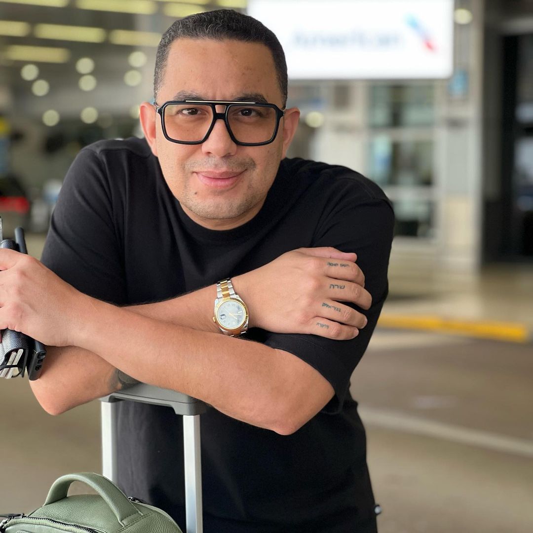 Felipe Peláez negó haber contratado vehículos de la UNP para sus traslados El cantante Felipe Peláez se pronunció sobre acusaciones de uso de vehículos de la UNP.