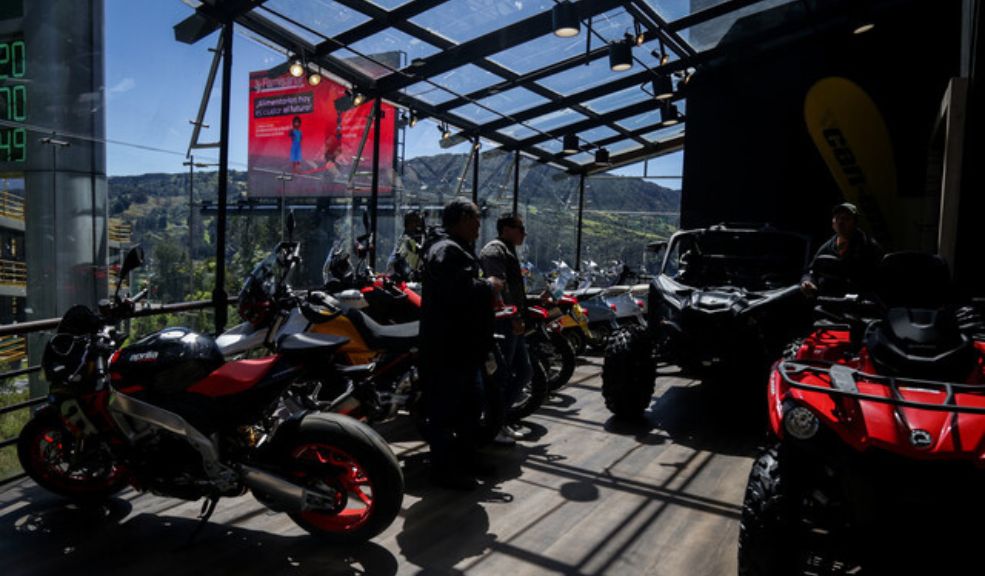 Ladrones se llevaron moto exhibida en concesionario de Engativá El robo se presentó en un concesionario del barrio Las Ferias en Engativá.