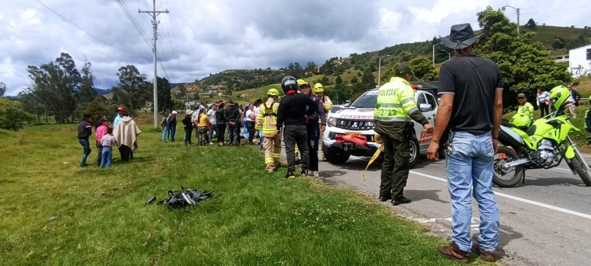 Ciclista colombiano Germán Chaves murió arrollado por un camión en Cundinamarca Luto en el ciclismo colombiano por muerte de Germán Chaves.