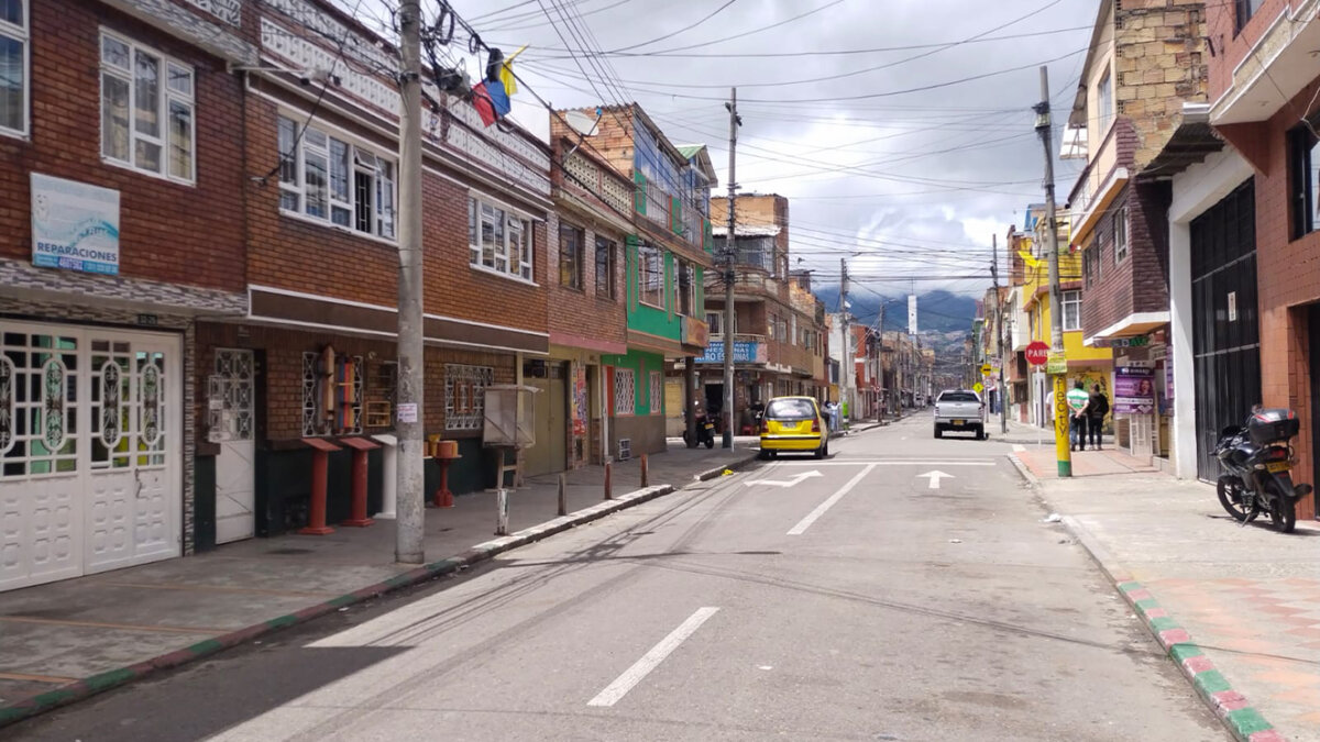 Mujer fue baleada en una tienda de Tunjuelito El crimen de la mujer ocurrió en el barrio Fátima, de Tunjuelito, cuando iba rumbo a una tienda en compañía de otra dama.
