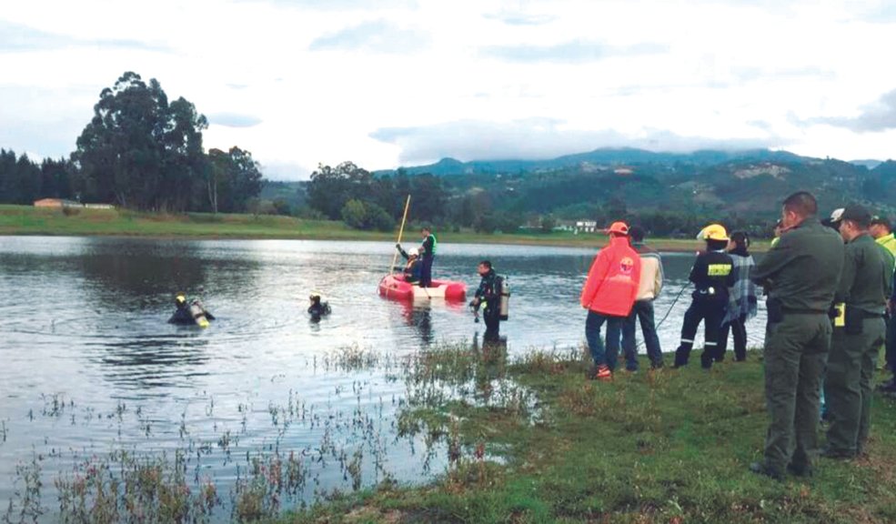 ¡Macabro! Hallan el cuerpo de una mujer en el río Bogotá Un nuevo hallazgo de un cuerpo en el río Bogotá encendió la alerta de las autoridades. Esta vez fue encontrado el cuerpo de una mujer flotando en zona rural de la vereda el Muña.