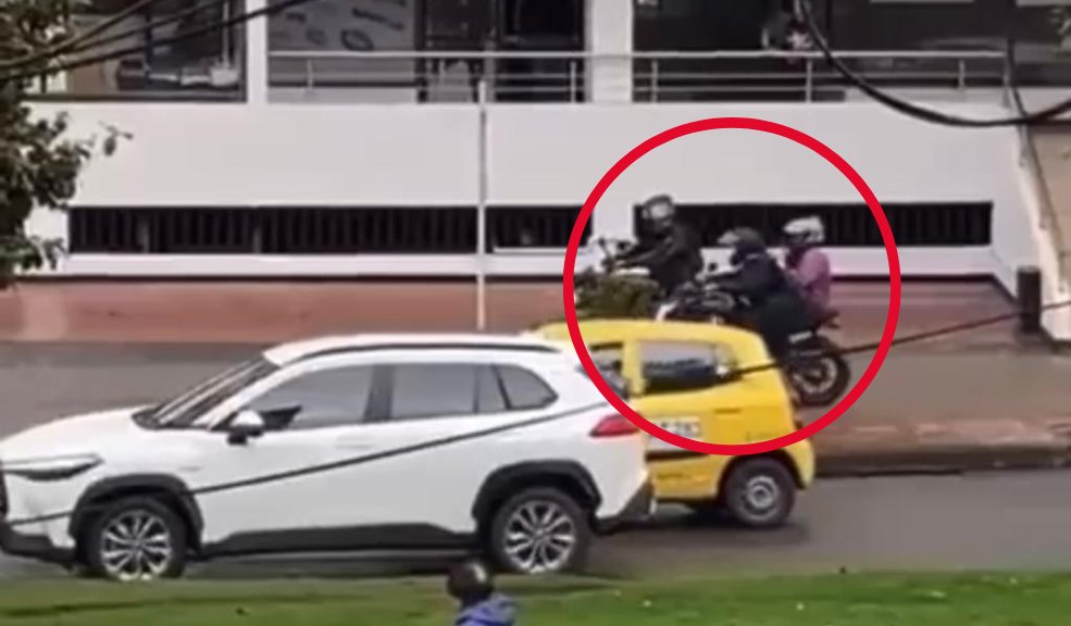 EN VIDEO: Millonario robo al norte de Bogotá En video quedó registrado un nuevo caso de fleteo al norte de Bogotá, en el cual cuatro delincuentes en moto le hurtan a dos ciudadanos un maletín que, al parecer, contenía $48 millones.