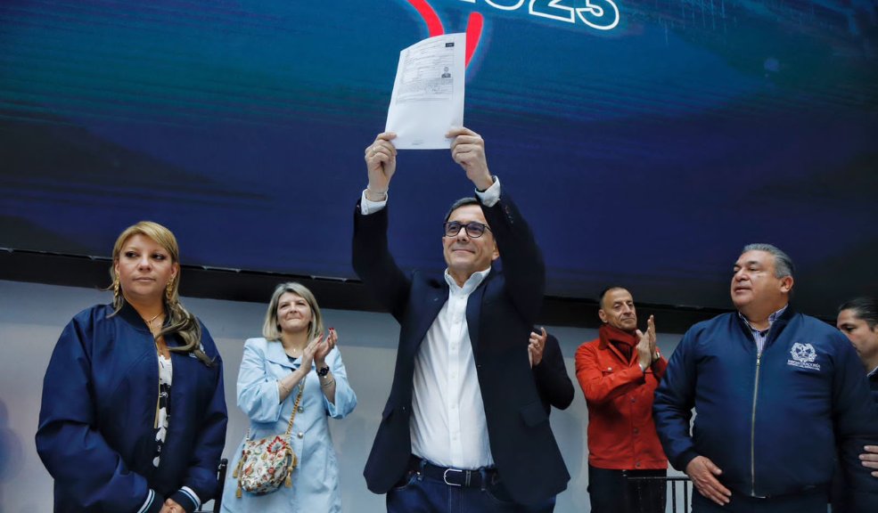 General Jorge Luis Vargas, nuevo candidato por la Alcaldía de Bogotá Exdirector de la Policía, general Jorge Luis Vargas, oficializó su candidatura por la Alcaldía de Bogotá.