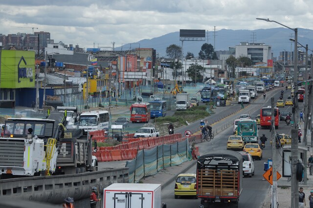 ¡Y se vienen obras! Bogotá, la ciudad con el peor tráfico del país Un reciente estudio dejó a Bogotá como la ciudad con el tráfico más caótico del país, y todo parece indicar que con las obras que se vienen adelantando en la capital, el panorama será peor.