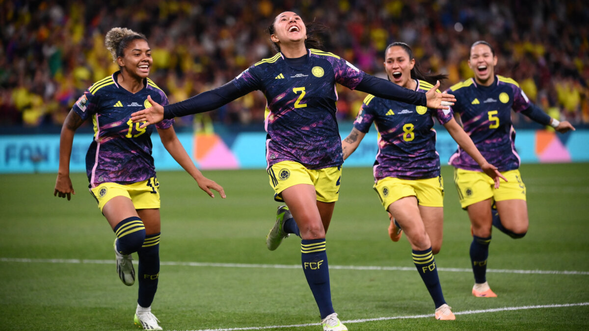 Colombia no fue a pasear, fue a competir y ganar Los hinchas de la Selección Colombia Femenina no paramos de erizarnos y repetir una y otra vez elhistórico triunfo ante Alemania en el Mundial Femenino de Australia/Nueva Zelanda, victoria que quedará guardada en la mente de todos los colombianos.
