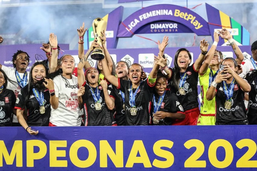 Se definieron las sedes de la Copa Libertadores Femenina que se disputará en el país En total serán 16 los equipos del continente que disputarán la Copa Libertadores Femenina en Colombia, del 5 al 21 de octubre, y que tendrá como representantes del país a Independiente Santa Fe, América de Cali y Atlético Nacional.