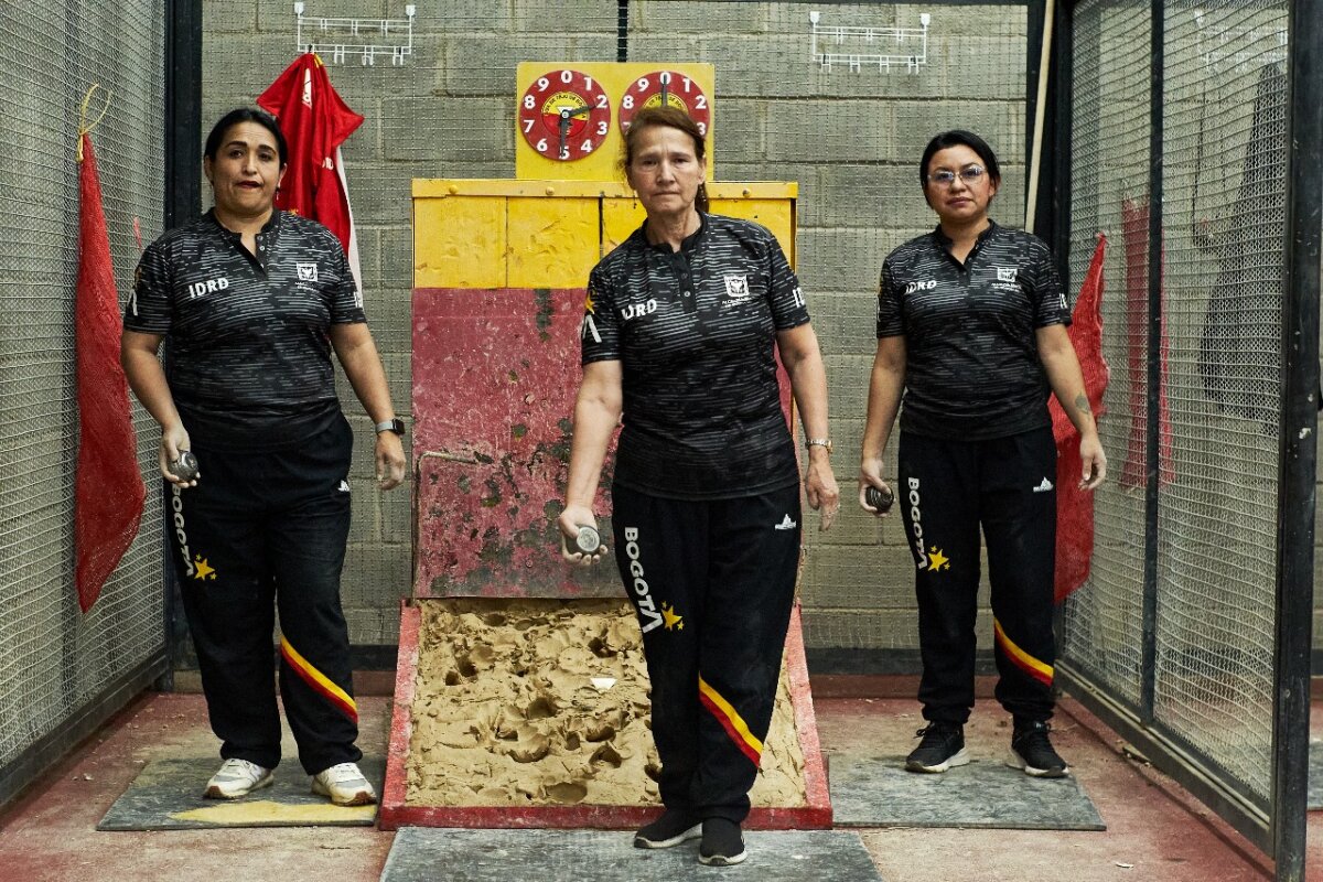 Los embajadores del tejo de Bogotá Conozca a los campeones nacionales de la Liga de tejo de Bogotá.