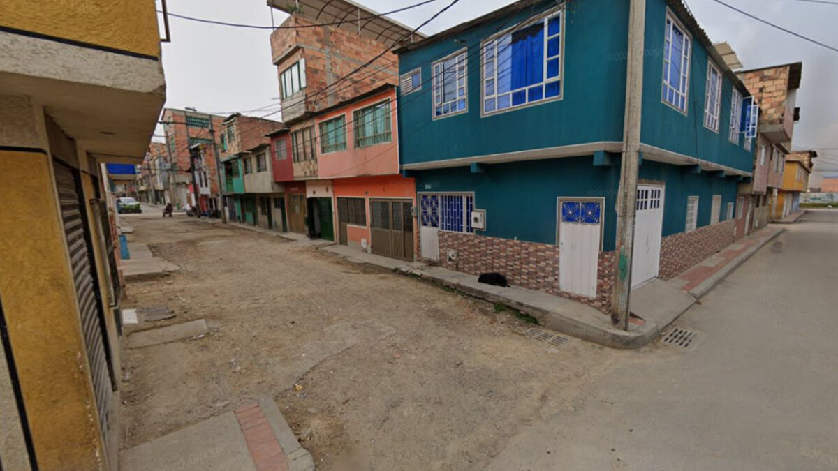 Riña entre vecinos dejó 2 muertos en Mosquera Un mujer de 64 años y un joven de 21 perdieron la vida tras resultar heridos en medio de una riña que se presentó la madrugada del domingo, en el municipio de Mosquera (Cundinamarca).