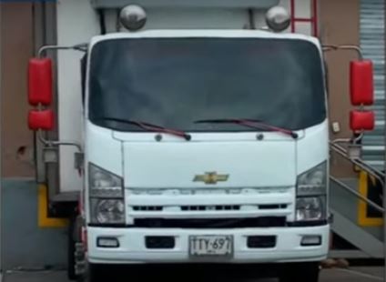 Con pistola en mano dos bandidos se robaron un camión en Ciudad Bolívar