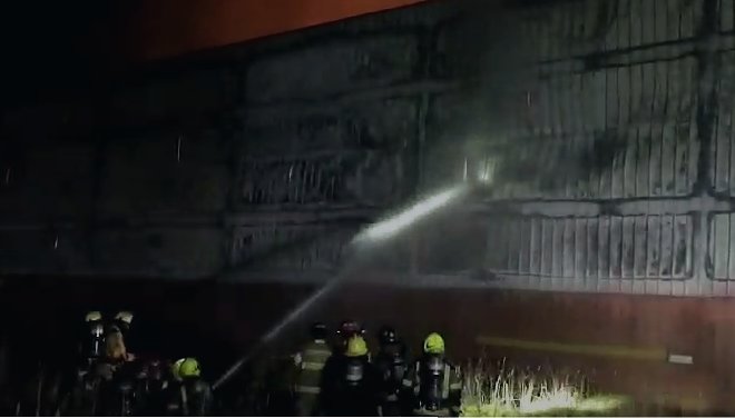 Voraz incendio consumió dos bodegas en Cundinamarca Un voraz incendio consumió dos bodegas en Tocancipá.