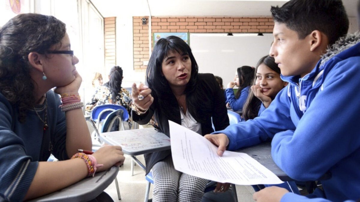 Así puede matricular a su pelao al colegio La Secretaría de Educación de Bogotá abrió el proceso de matrículas escolares en colegios oficiales para 2024.