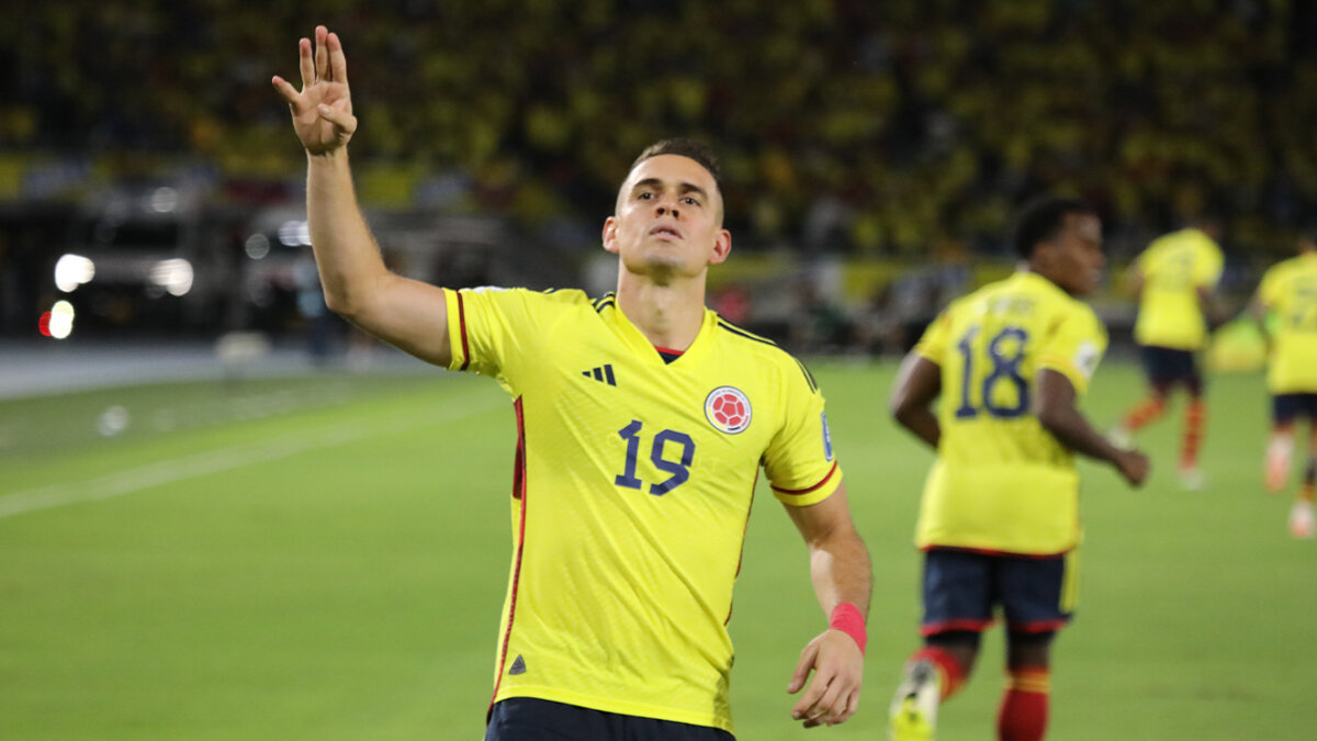Esta es la nómina con la que Colombia buscará ganarle a Chile como visitante Con una variante la Selección Colombia, dirigida por Néstor Lorenzo, buscará lograr su primer triunfo como visitante en las eliminatorias al Mundial de 2026.