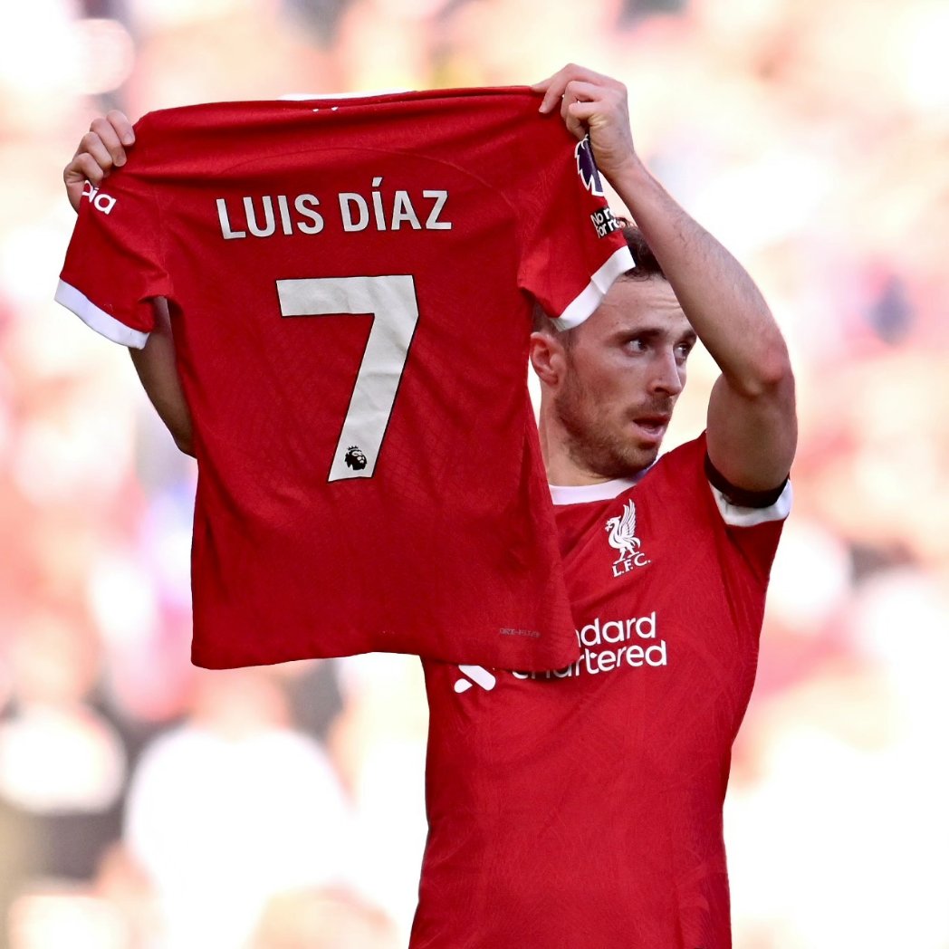 Liverpool golea y le dedica victoria a Luis Díaz Liverpool le rindió tributo al colombiano Luis Díaz.