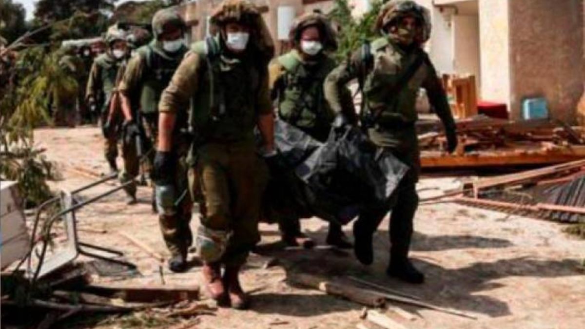 40 bebés fueron asesinados y algunos decapitados en Israel La imagen más estremecedora que se ha destacado en las crónicas de los reporteros que han llegado a Kfar Aza es la de los bebés, algunos de los cuales han sido decapitados.