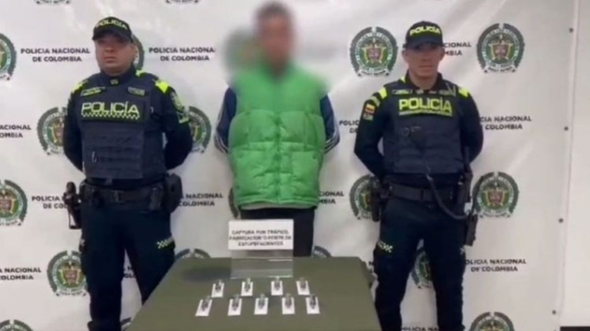 Capturaron a sujeto que vendía fentanilo en Bosa El sujeto de 23 años fue capturado por la Policía Metropolitana de Bogotá, por la venta y distribución de fentanilo conocido como la 'droga zombi'.