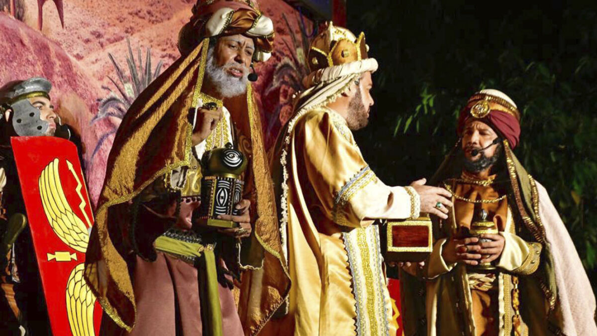 El significado detrás de los Reyes Magos La llegada de Melchor, Gaspar y Baltasar, según la tradición cristiana, marca el final de la temporada navideña y tiene un significado más profundo que el simple intercambio de regalos.