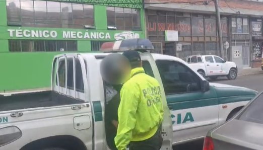Domiciliario y empleada doméstica abusaban de una menor en Bogotá Capturan a un hombre de nacionalidad extranjera y una mujer, señalados de abusar sexualmente a una menor de 12 años.
