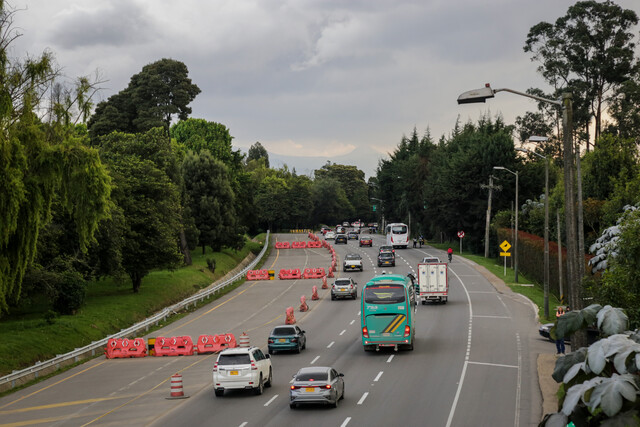 Anla archiva licencia ambiental para la ampliación de la Autopista Norte La Autoridad Nacional de Licencias Ambientales archivó el trámite de la solicitud de licencia ambiental para la ampliación de la Autopista Norte de Bogotá.