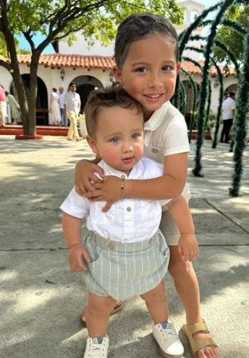 Así vivió Luisa Fernanda W el primer día de clases de su hijo Máximo La influenciadora Luisa Fernanda W compartió con sus seguidores el emotivo momento en el que su hijo mayor fue a la escuela por primera vez.