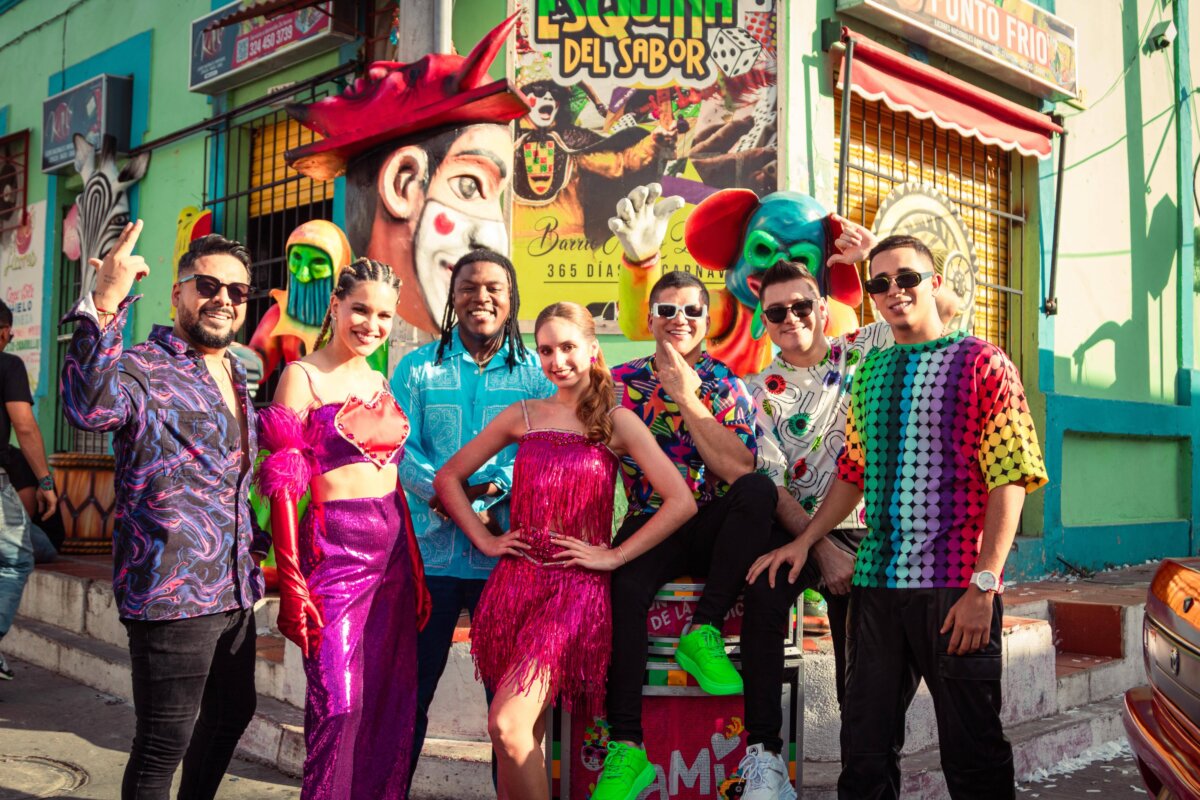 Samia Maloof lanza la canción oficial del Carnaval de los Niños de Barranquilla Samia Maloof, la reina del Carnaval de los Niños 2024, estrena su nueva canción 'Súbele, que Súbele', un recordatorio de la sabrosura que tienen los carnavaleros.