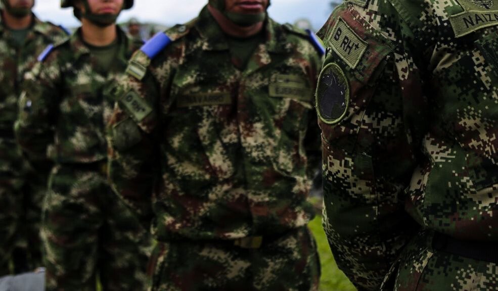 Este es el soldado señalado de asesinar a capitán y sargento del Ejército Al menos dos militares muertos y dos más heridos provocó el ataque de un soldado en hechos confusos ocurridos en el Batallón de Selva No. 49, ubicado en La Tagua, Putumayo.