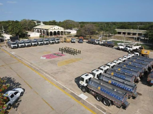 Los líos de los carrotanques en La Guajira: Fiscalía abre investigación Este martes la Fiscalía informó que investigará las irregularidades en la consecución de los carrotanques que permanecen estacionados en La Guajira.