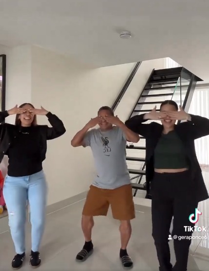 EN VIDEO: 'Mane' Díaz causó furor en redes tras aparecer bailando 'El Secuestro' El padre del futbolista Luis Díaz hizo explotar las redes sociales con su baile.
