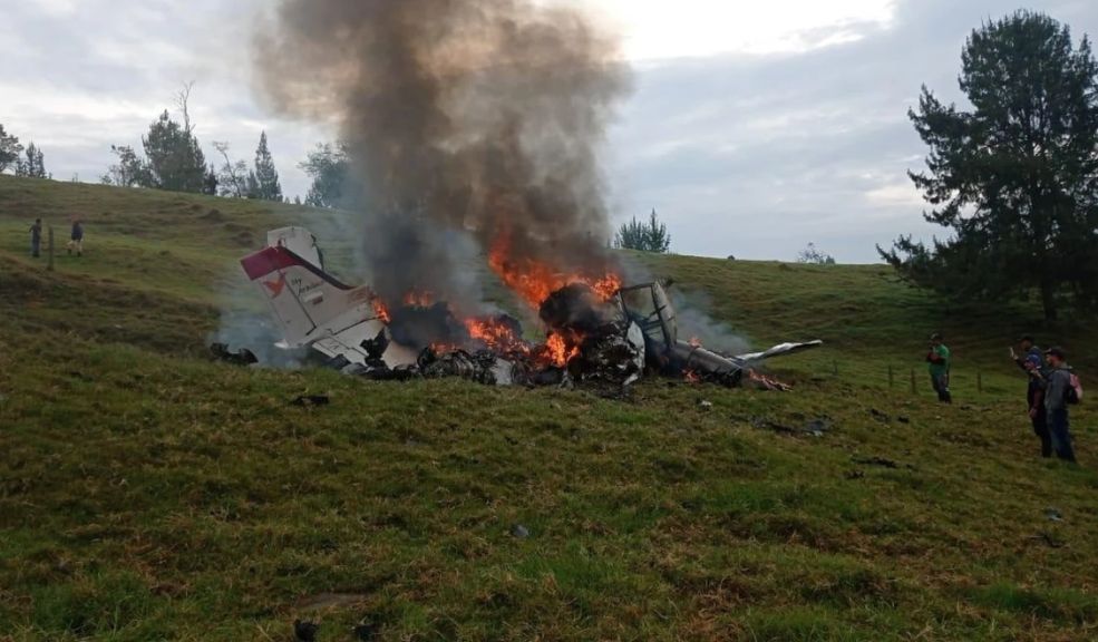 ÚLTIMA HORA: Cuatro personas a bordo de avión ambulancia fallecieron tras fuerte accidente Luego de perder contacto con el avión, recientemente se confirmó el fatal accidente.