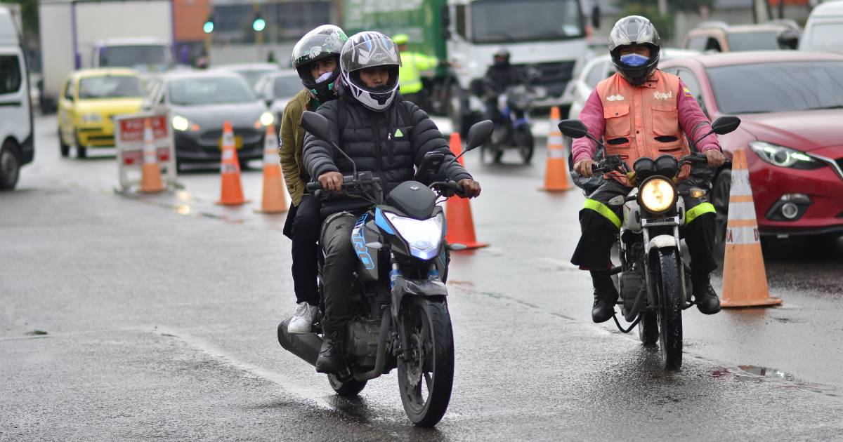 El riesgo en moto está desenfrenado La accidentalidad vial se está volviendo todo un reto para el país, ya que las cifras en comparación con el año anterior se están elevando y cobrando vidas.