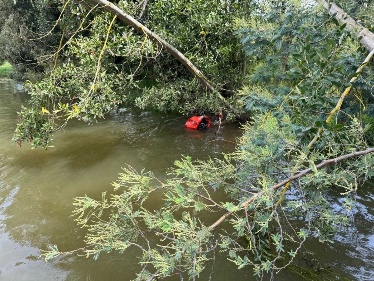 ¡Desgarrador! Hallan cuerpo del menor desaparecido en el río Bogotá Autoridades confirmaron el hallazgo del cuerpo del menor de 14 años en el río Bogotá.