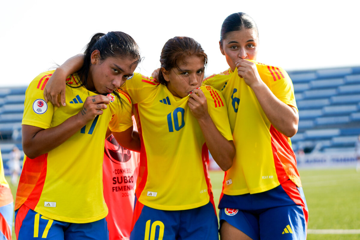 La Selección Colombia Femenina sigue ganando en el Sudamericano Sub-20 La Selección Colombia no se cansa de ganar en el Sudamericano Sub-20 de Ecuador. Este viernes se impuso nuevamente a Venezuela (3-2), en un complicado encuentro. Sigue invicta.