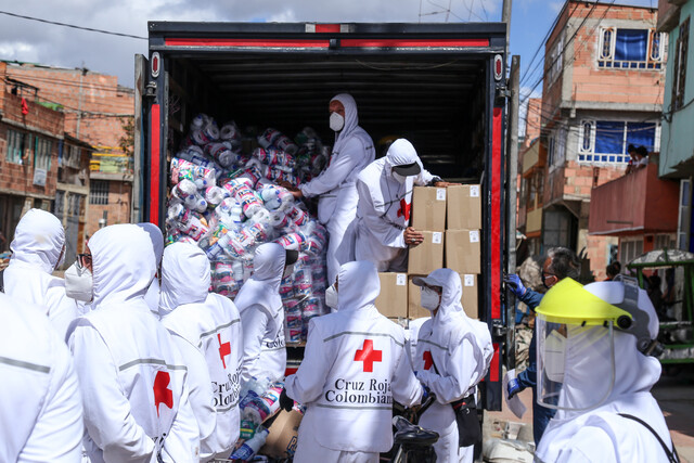 Cruz Roja Colombiana celebra 100 años de la campaña Banderita Este año, cada aporte a la campaña Banderita, de la Cruz Roja Colombiana, cuenta para impulsar 32 causas por la vida en todo el territorio nacional.