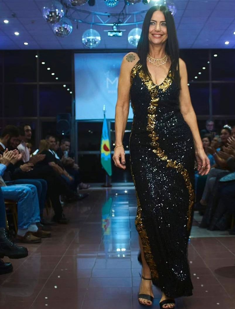 Ella es la mujer de 60 años que competirá en Miss Universo Argentina Rompiendo paradigmas se coronó Alejandra Rodríguez como Miss Universo Buenos Aires, y ahora que le da la vuelta al mundo por su edad, espera gana el Miss Universo Argentina.
