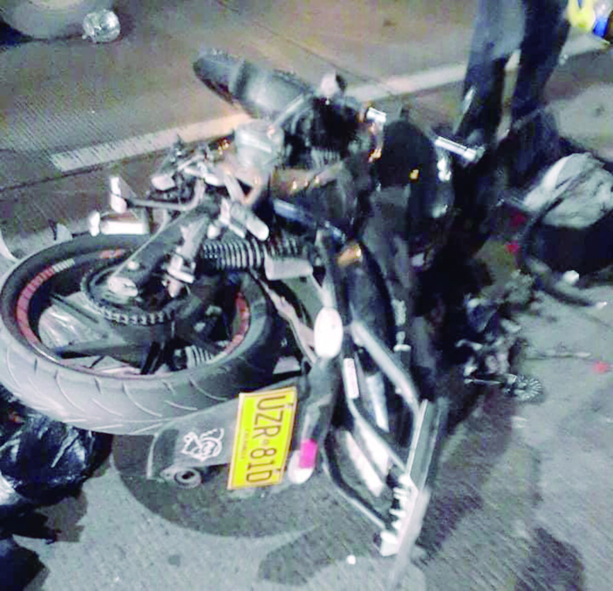 Fatal accidente de motociclista en la NQS El accidente ocurrió sobre la NQS, a la altura de la calle 19.