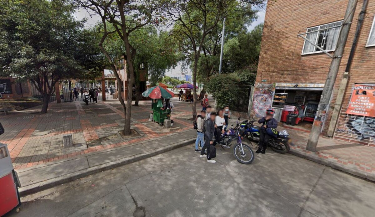 Joven fue víctima de un ataque a bala en Ciudad Bolívar La desolada esquina de la calle 68 sur (avenida Ciudad de Villavicencio) con carrera 51 fue testigo del sicariato de un joven en la noche del martes.