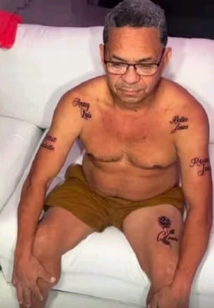 Papá de Luis Díaz sorprende las redes sociales tras tatuarse su cuerpo En un solo día el padre de Luis Díaz se realizó varios tatuajes en su cuerpo, sorprendiendo a varios internautas con su nuevo estilo de vida, que entre otras cosas ha generado muchas críticas.
